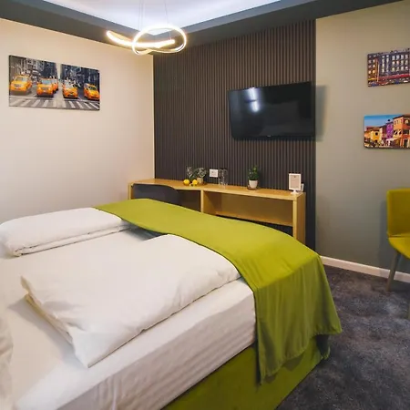 Hotel Rabbit Hole Superior Extension *