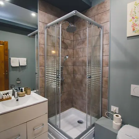 Hotel Rabbit Hole Superior Extension *