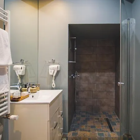 Hotel Rabbit Hole Superior Extension *